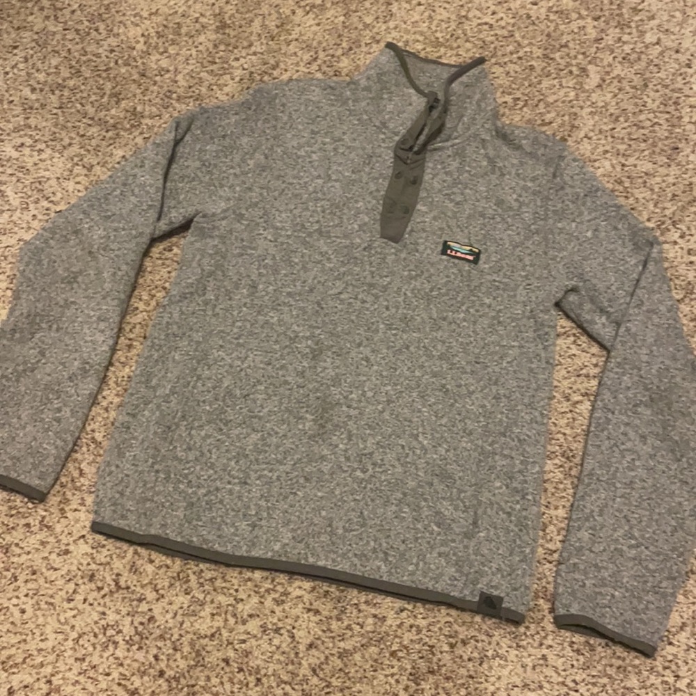 L.L. Bean slightly fitted pullover sweater men’s small